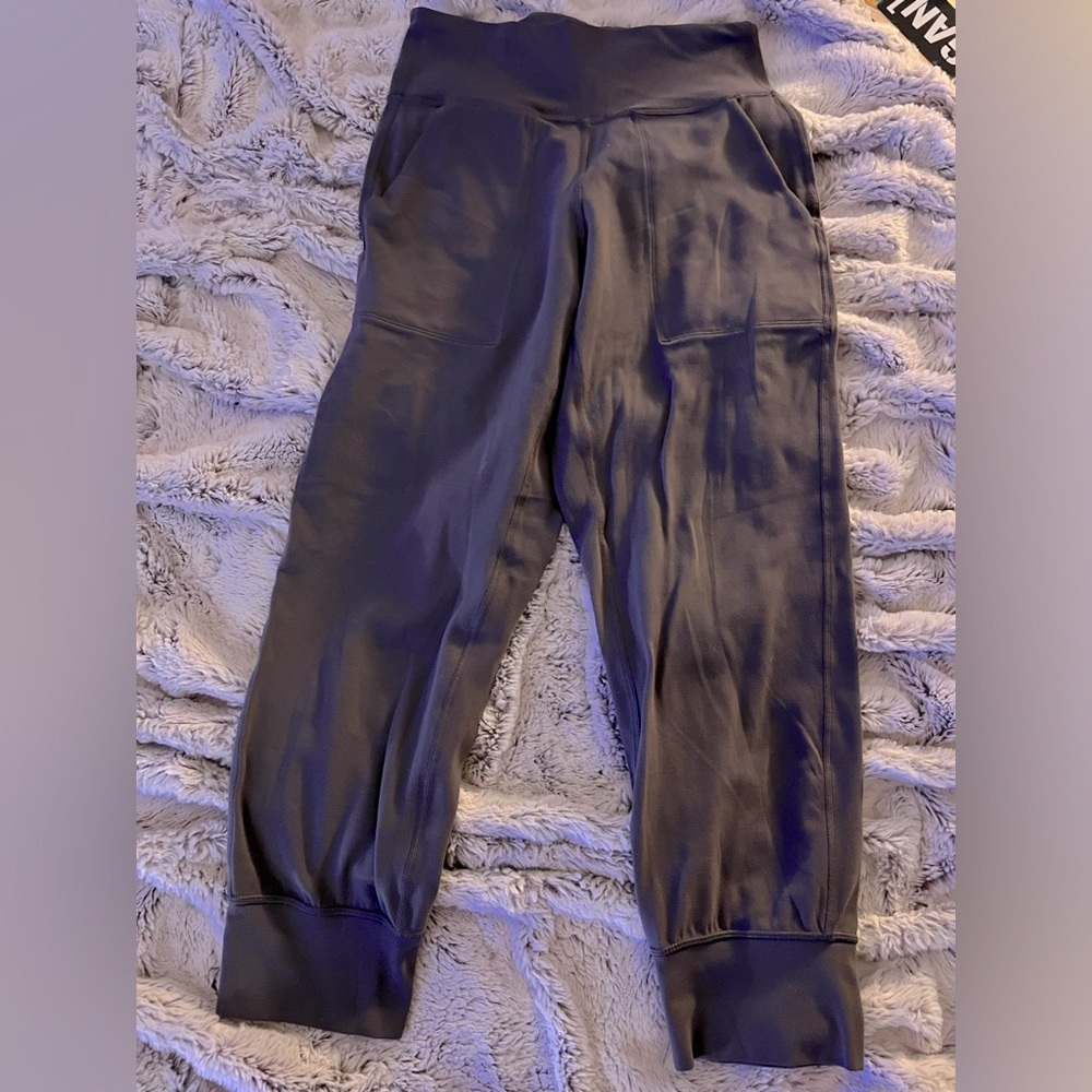Lululemon yoga leggings, pants, dark gray size 4.